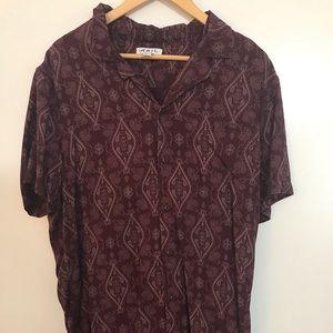 The Rail Men’s XL Long Fitted Button Down Maroon